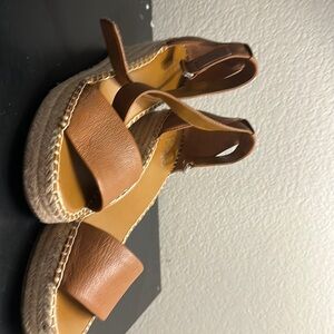 Tan sandals Franco sarto
